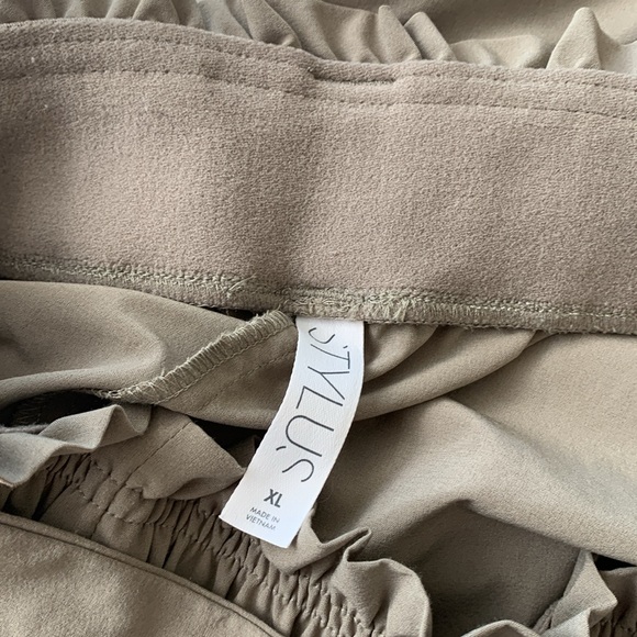 Stylus soft stretchy pants with removable belt and pockets size XL - Picture 13 of 13
